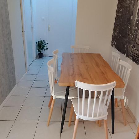 Le Coin Cozy Apartment Carhaix-Plouguer Bagian luar foto